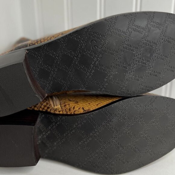 Vionic Womens Clara Boa Leather Snake Print Booties in Espresso Size 7 - Picture 7 of 7